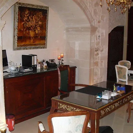 أجنحة فندقية أنتيكا ديمورا بيت ضيافة ريثيمنو