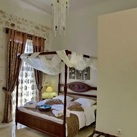 أجنحة فندقية أنتيكا ديمورا 5* ريثيمنو